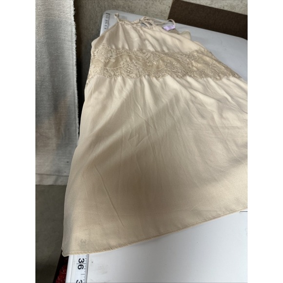 Beige Lace Slip Dress Medium Boho Cottageore Flowy Midi Spaghetti Stap Lined - Picture 9 of 10